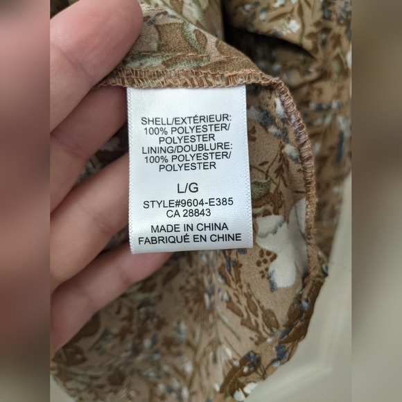 Floral Tie-Front Blouse - Picture 6 of 7